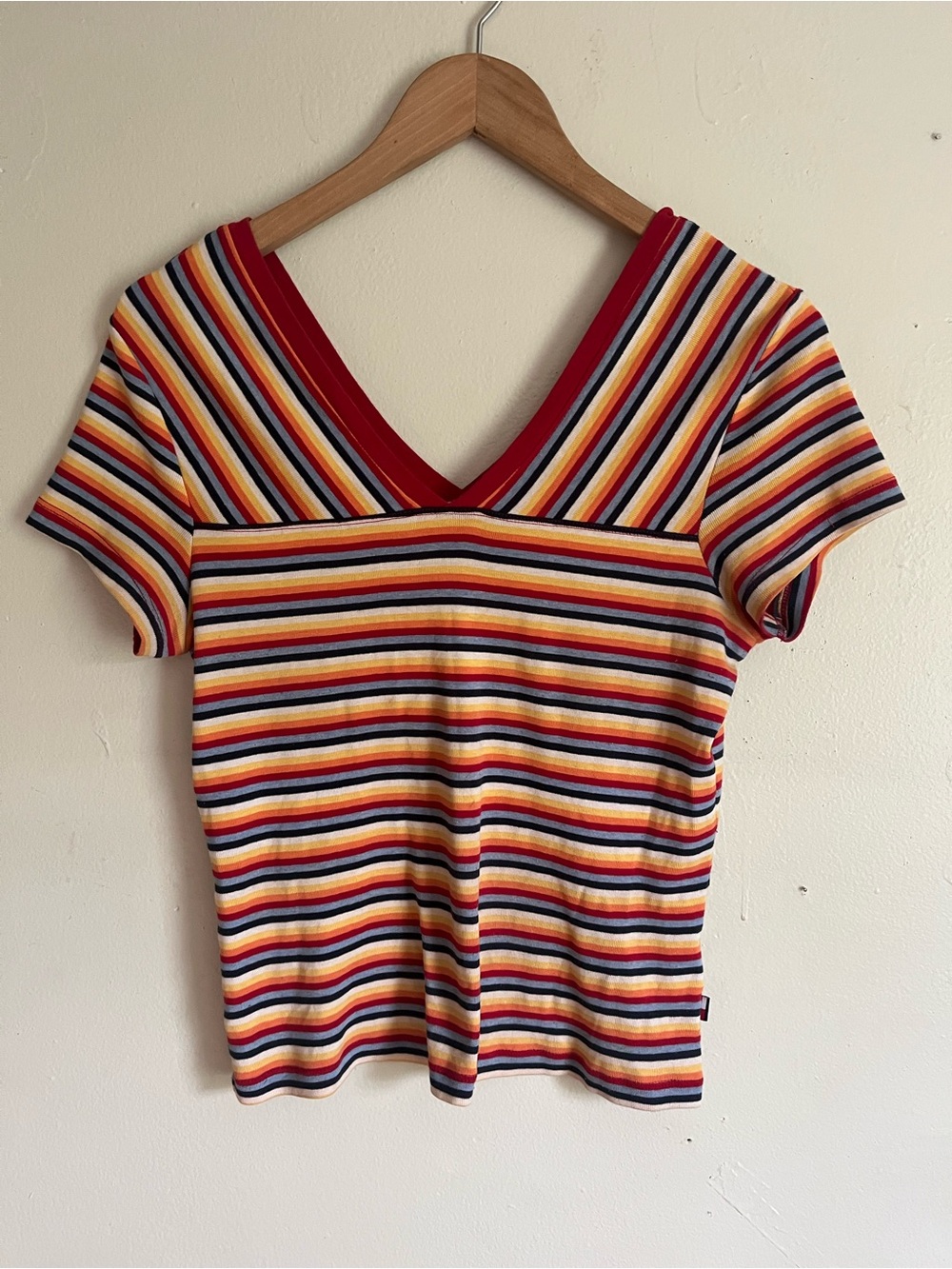 Y2K V-Neck Short Sleeve Top in Red, Yellow & Blue